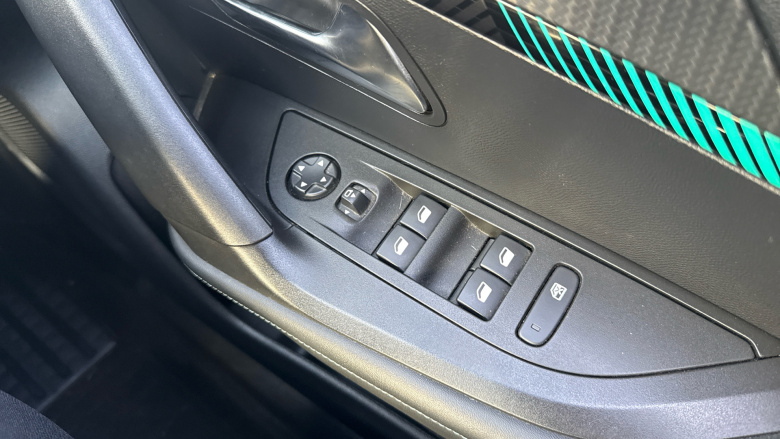 Peugeot 2008 1.2 PureTech Allure Premium+ 5dr Petrol Estate